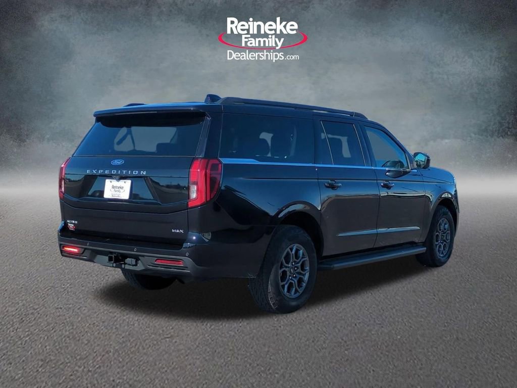 Used 2025 Ford Expedition Max Active AWD/4WD image 5