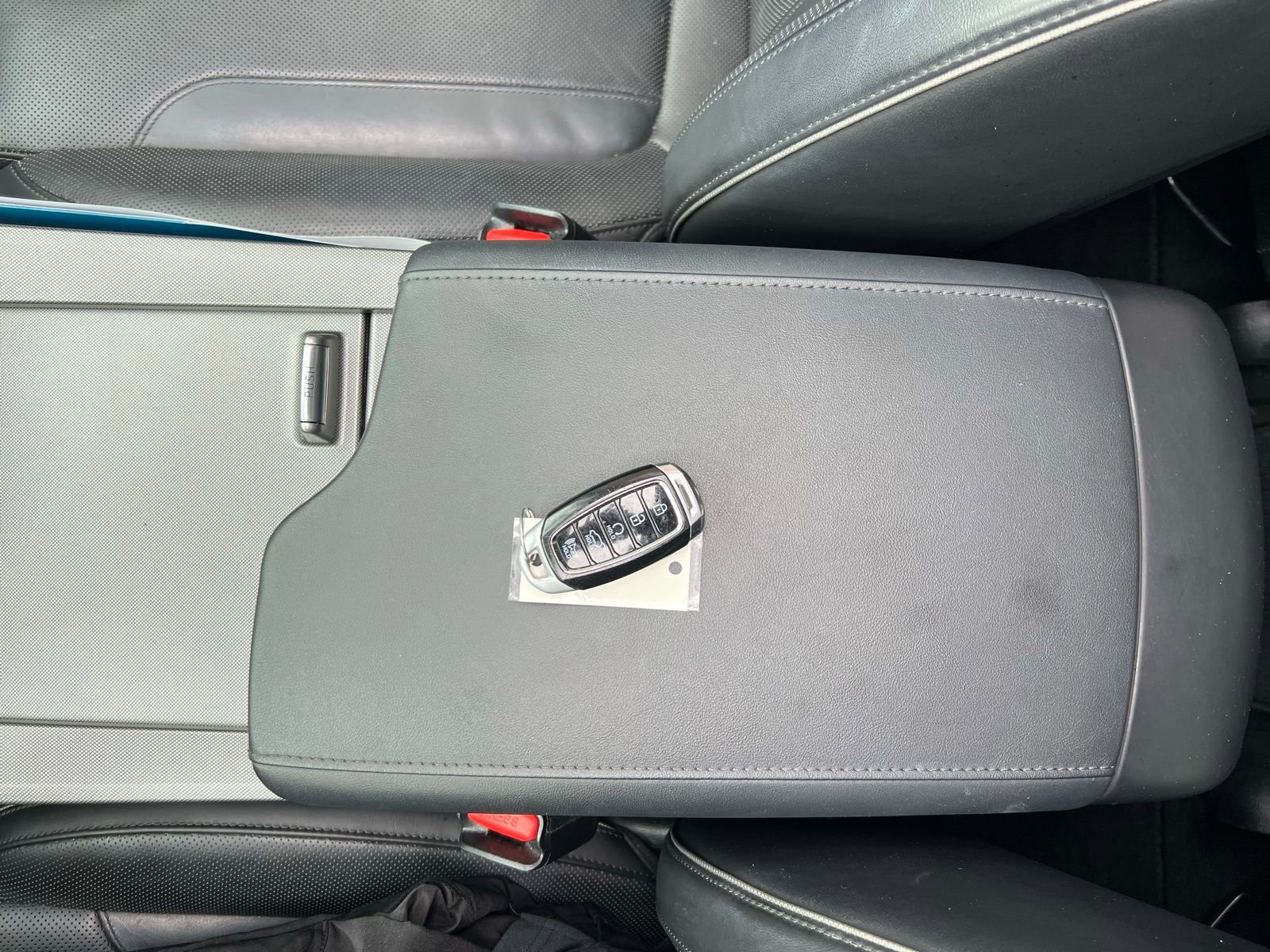 Used 2022 Hyundai Palisade Limited w/ Cargo Package image 38