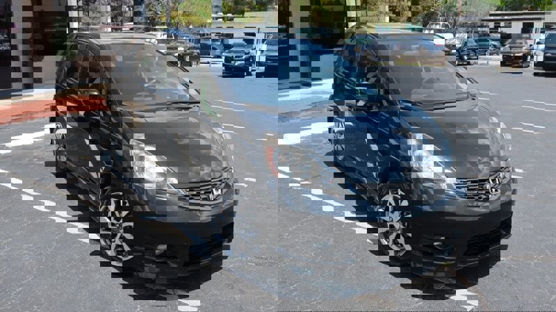 Used 2013 Honda Fit Sport image 3