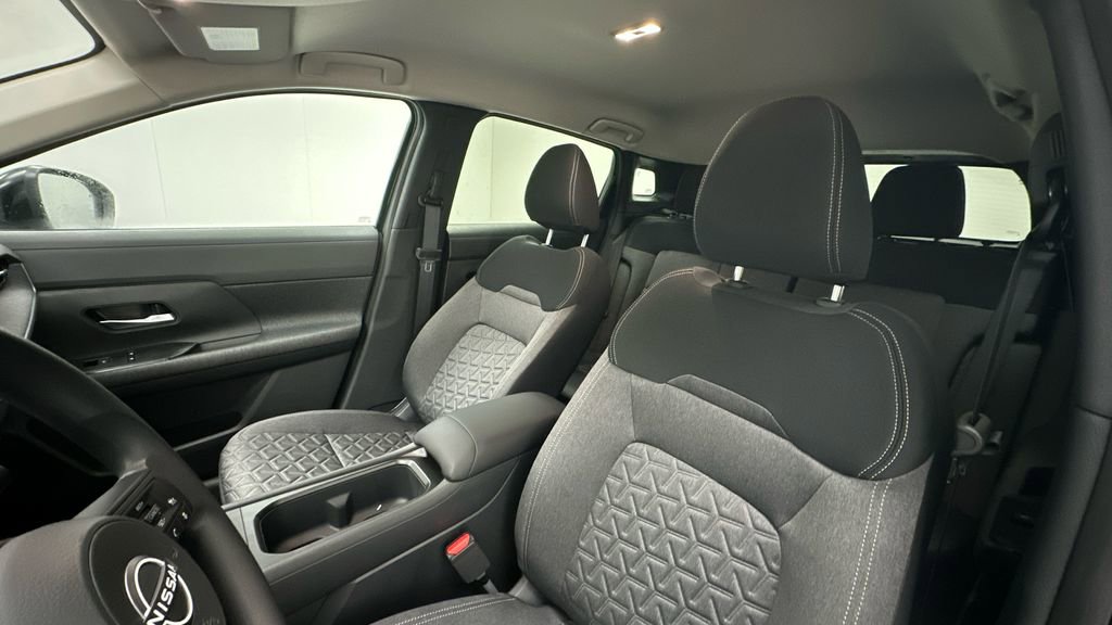 New 2026 Nissan Kicks SV w/ Cold Weather Package image 9