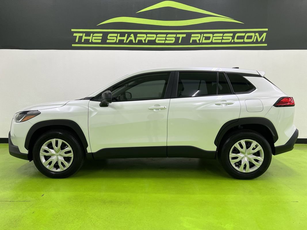 Used 2025 Toyota Corolla Cross L FWD image 6