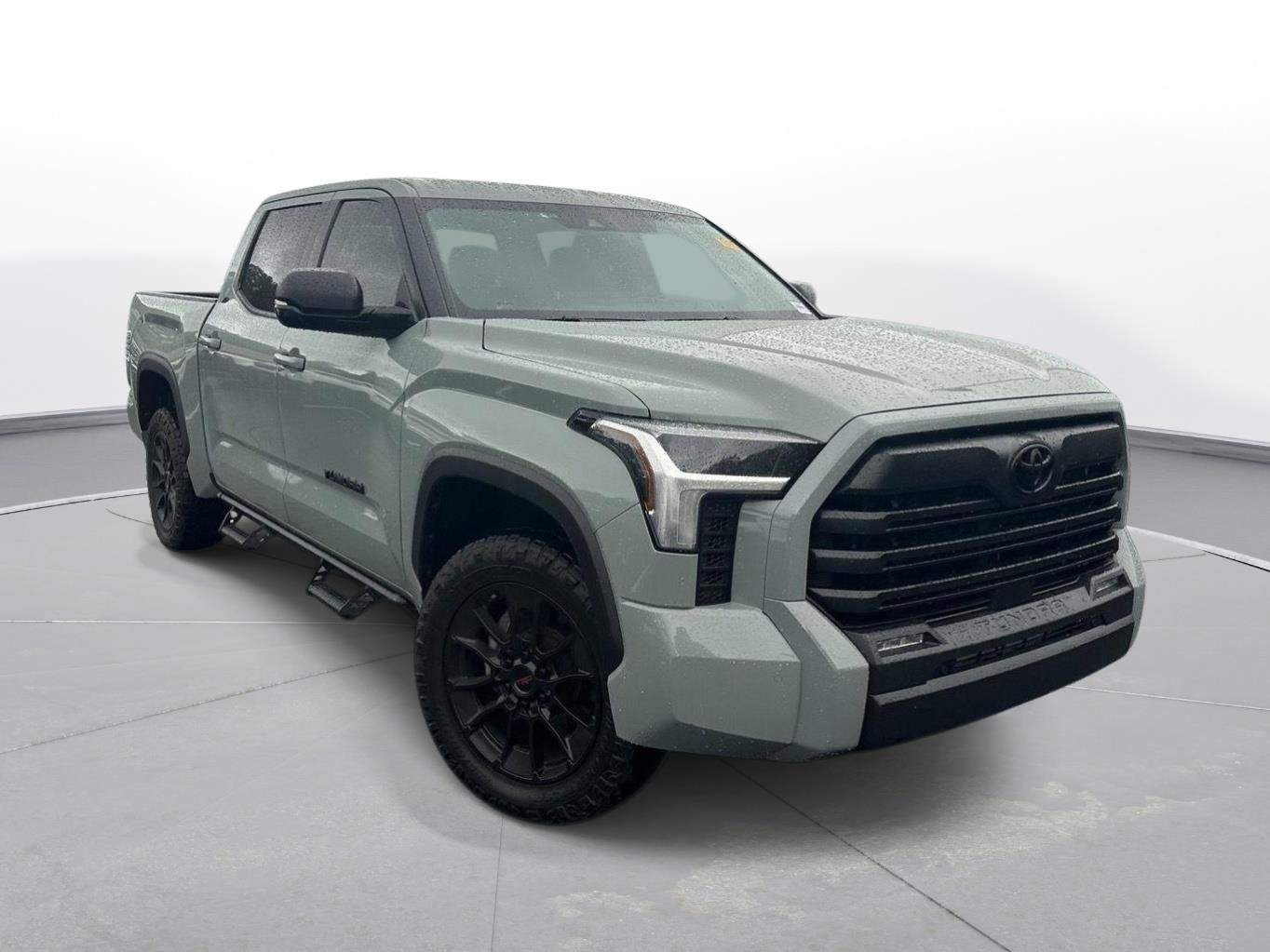 Used 2024 Toyota Tundra SR5 w/ SR5 Premium Package AWD/4WD image 4