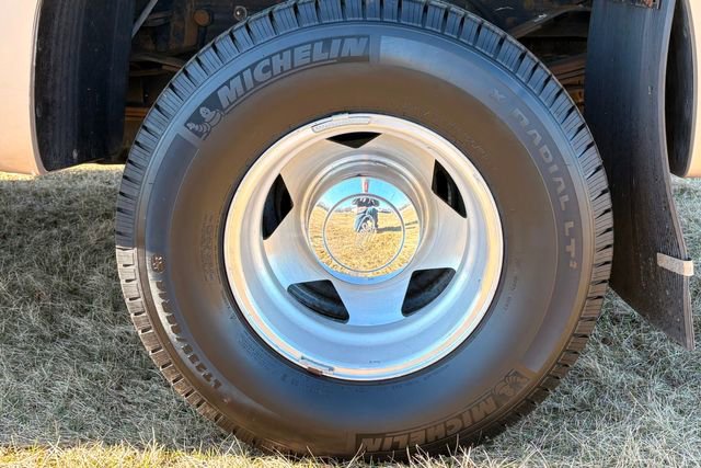 Used 1999 Ford F350 Lariat image 16