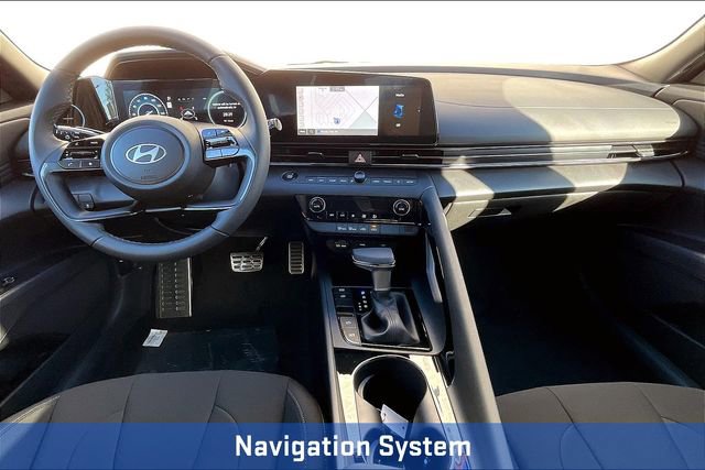 New 2025 Hyundai Elantra SEL image 6