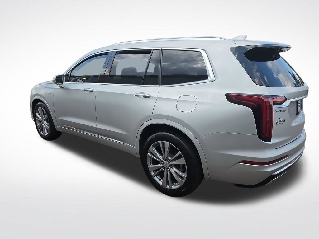Used 2020 Cadillac XT6 Premium Luxury FWD image 4