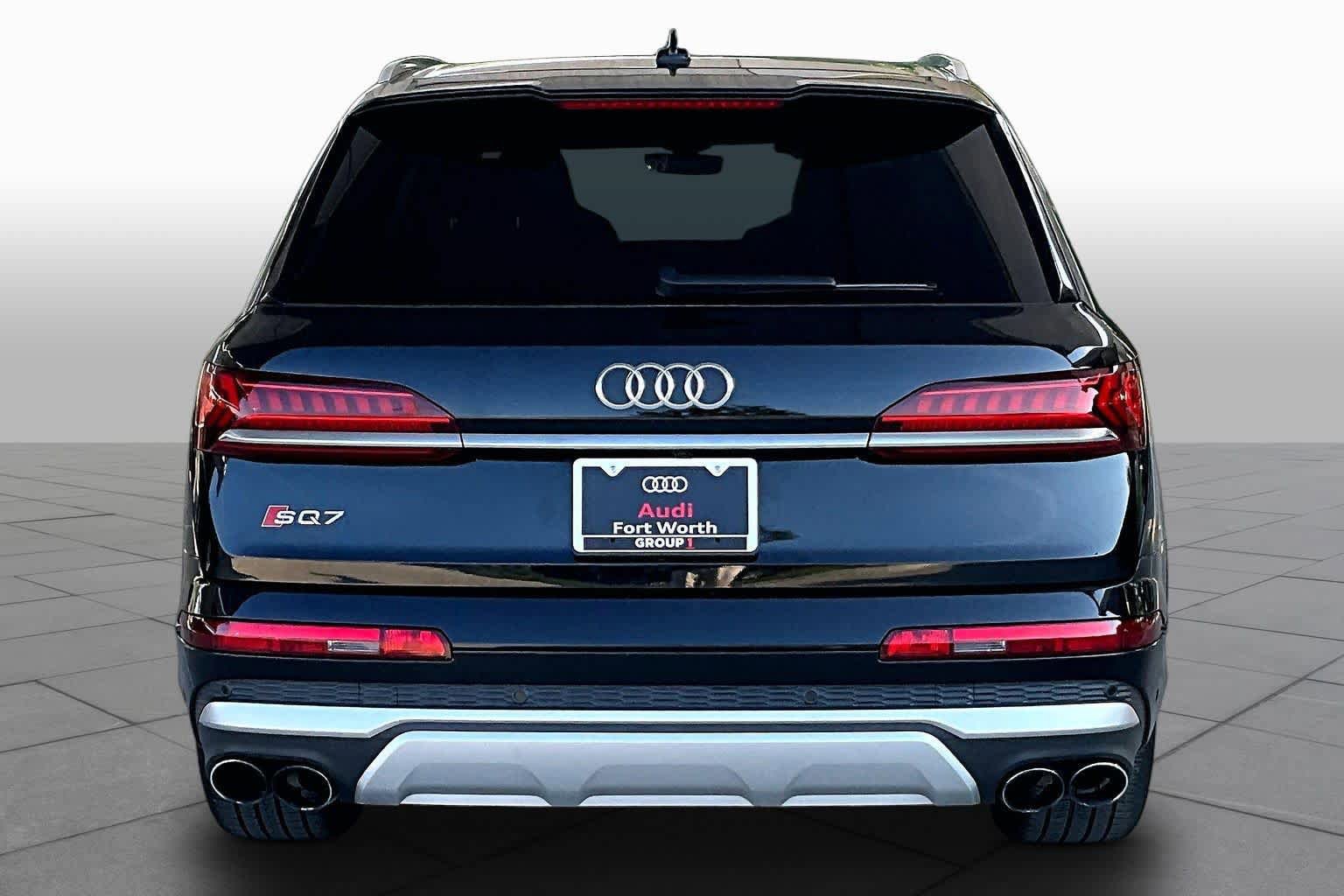Used 2022 Audi SQ7 Prestige AWD/4WD image 5