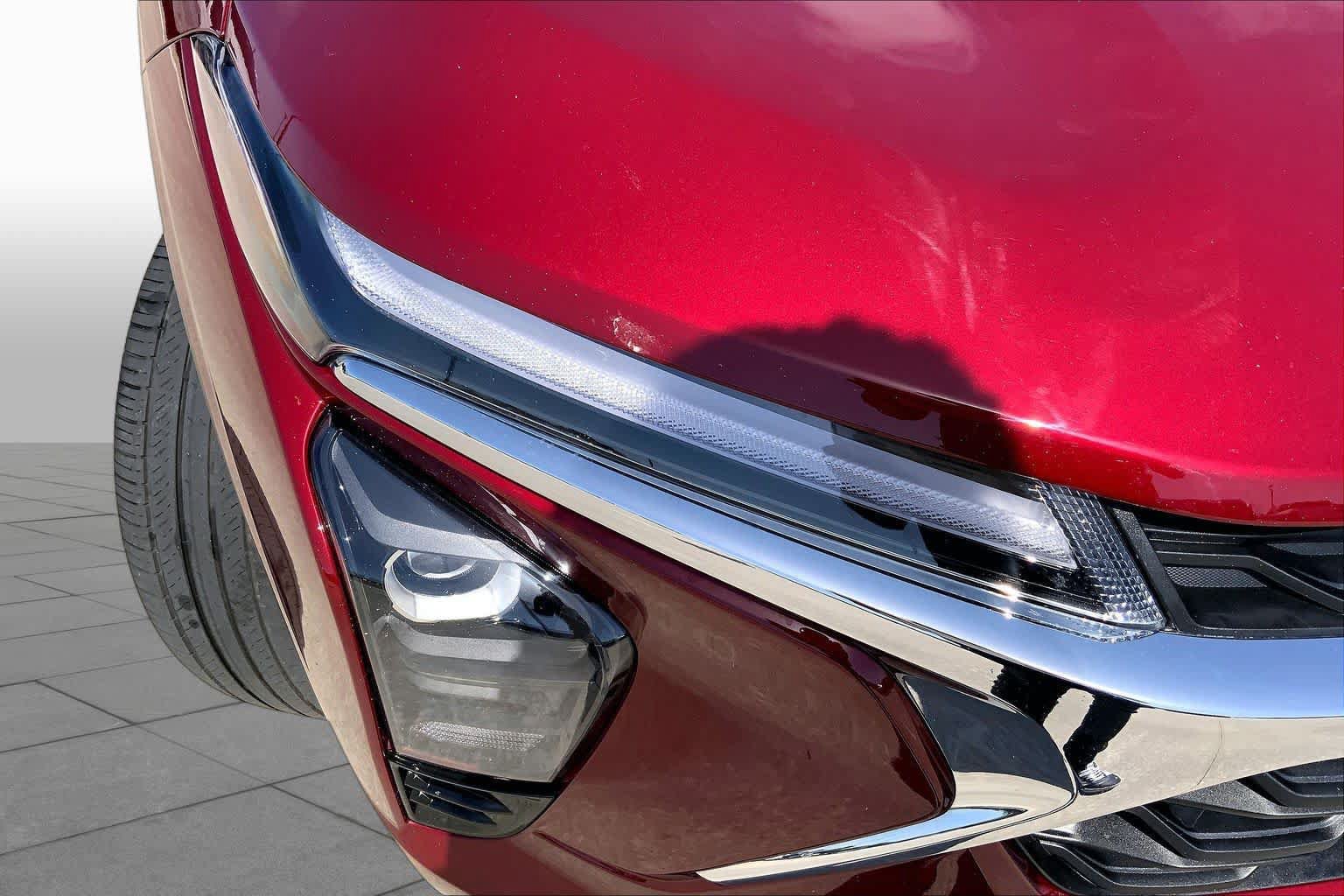 Used 2025 Chevrolet Trax LT FWD image 26