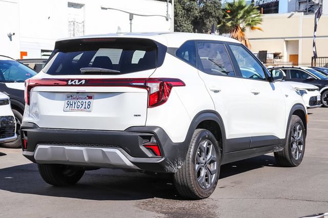 Used 2024 Kia Seltos LX AWD/4WD image 9