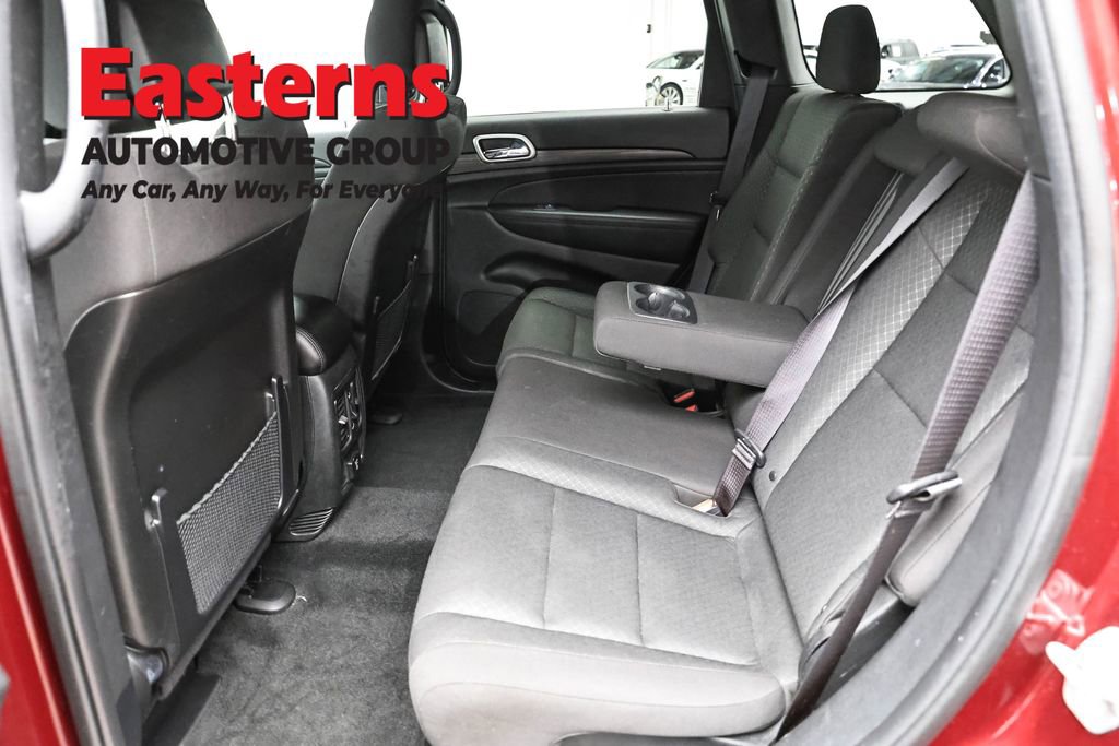 Used 2021 Jeep Grand Cherokee Laredo w/ Security & Convenience Group image 21