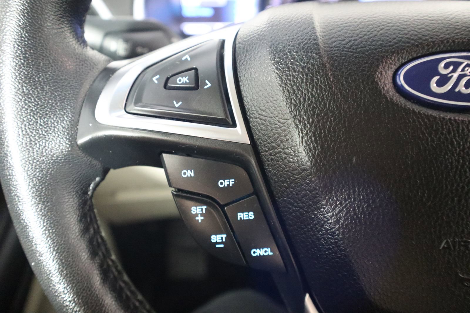 Used 2021 Ford Edge Titanium w/ Cargo Accessory Package image 31