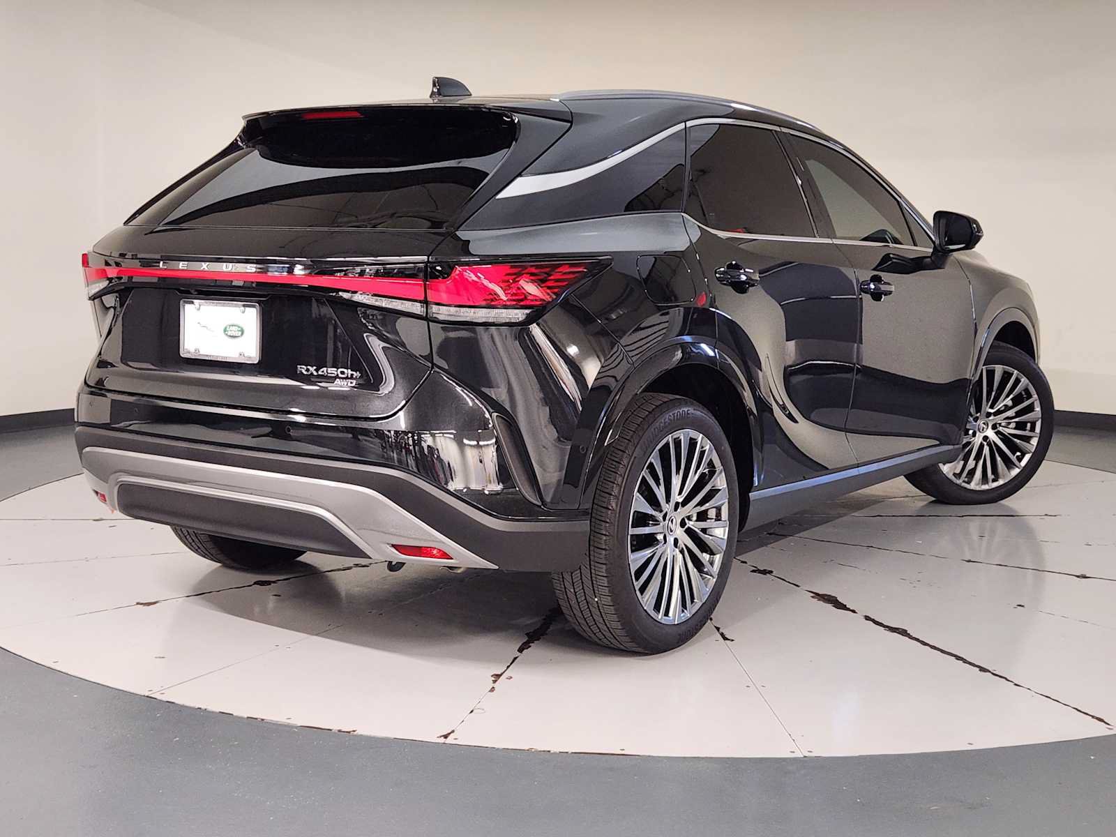 Used 2024 Lexus RX 450h AWD w/ Convenience Package image 2