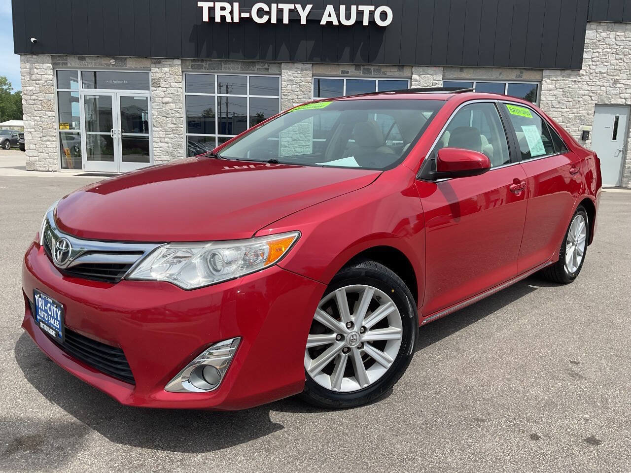Used 2012 Toyota Camry XLE w/ Convenience Pkg