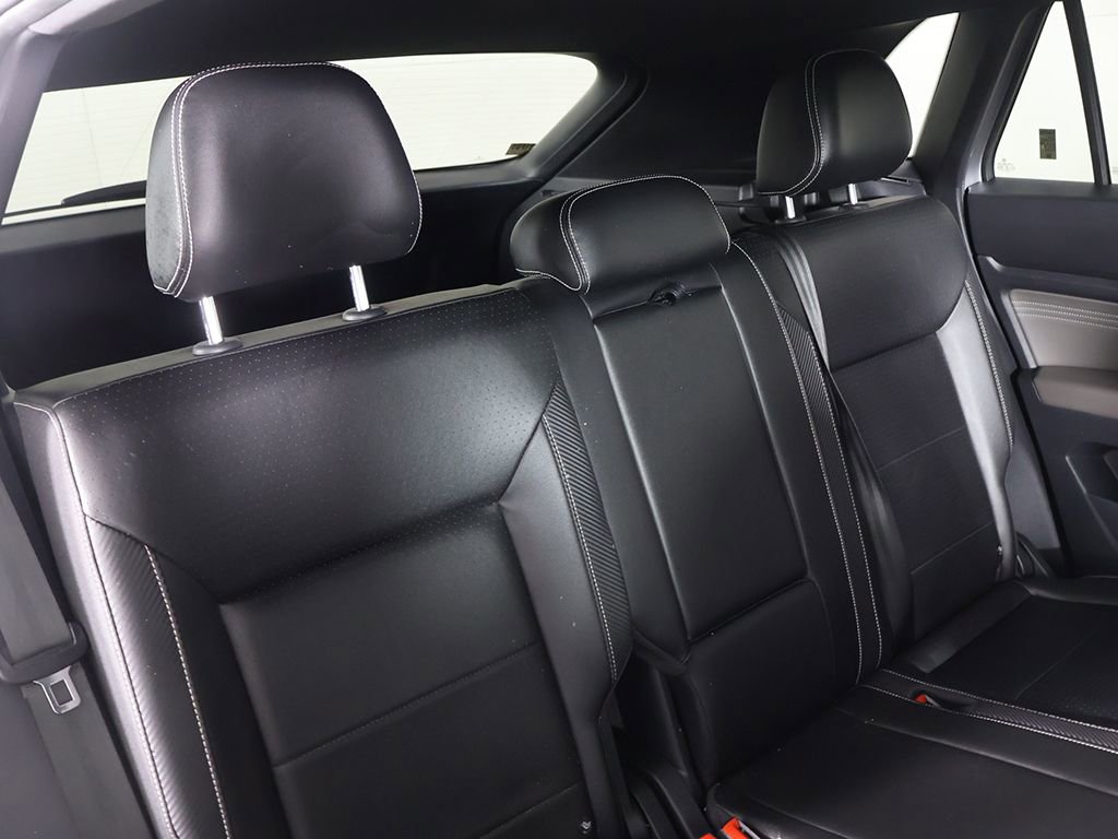 Used 2022 Volkswagen Atlas Cross Sport SEL R-Line image 37