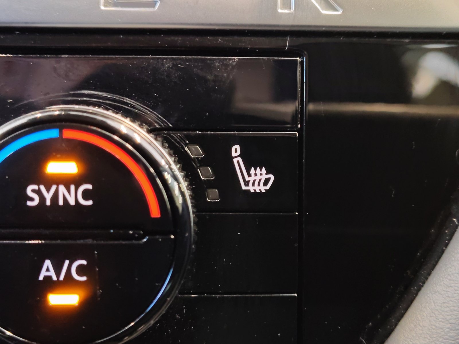 Certified 2026 Nissan Pathfinder SV FWD image 26