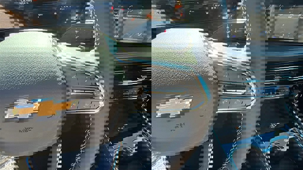 New 2026 Chevrolet Traverse LT w/ Driver Confidence Package image 23