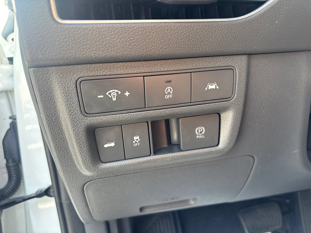 Used 2021 Hyundai Sonata SE w/ Preferred Accessory Package FWD image 25