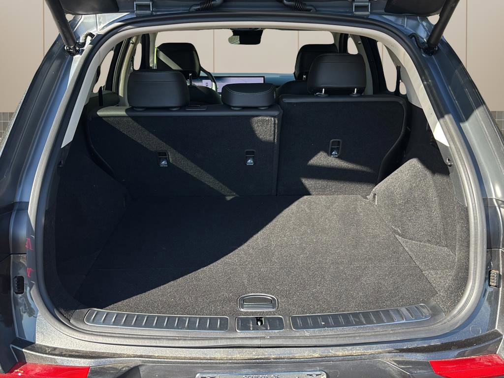 Certified 2026 Genesis GV70 2.5T AWD/4WD image 10