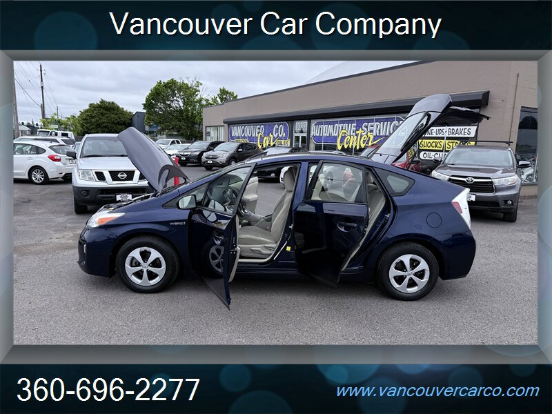 Used 2012 Toyota Prius Three w/ Solar Roof Pkg FWD image 12