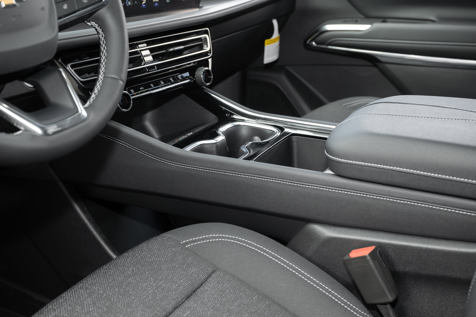 New 2026 Chevrolet Traverse LT w/ Driver Confidence Package image 31