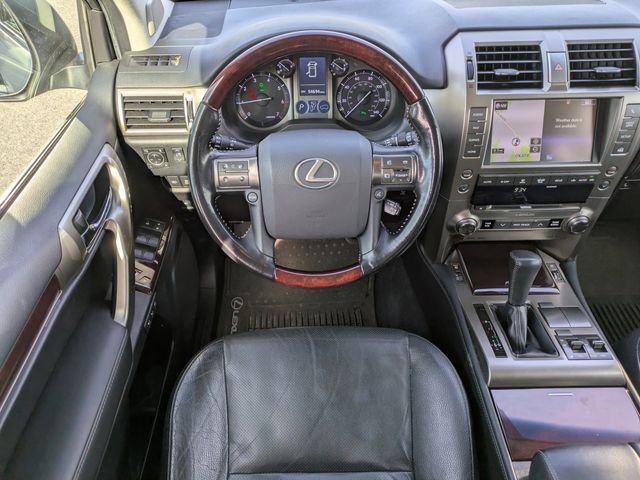 Used 2016 Lexus GX 460 w/ Premium Package AWD/4WD image 15