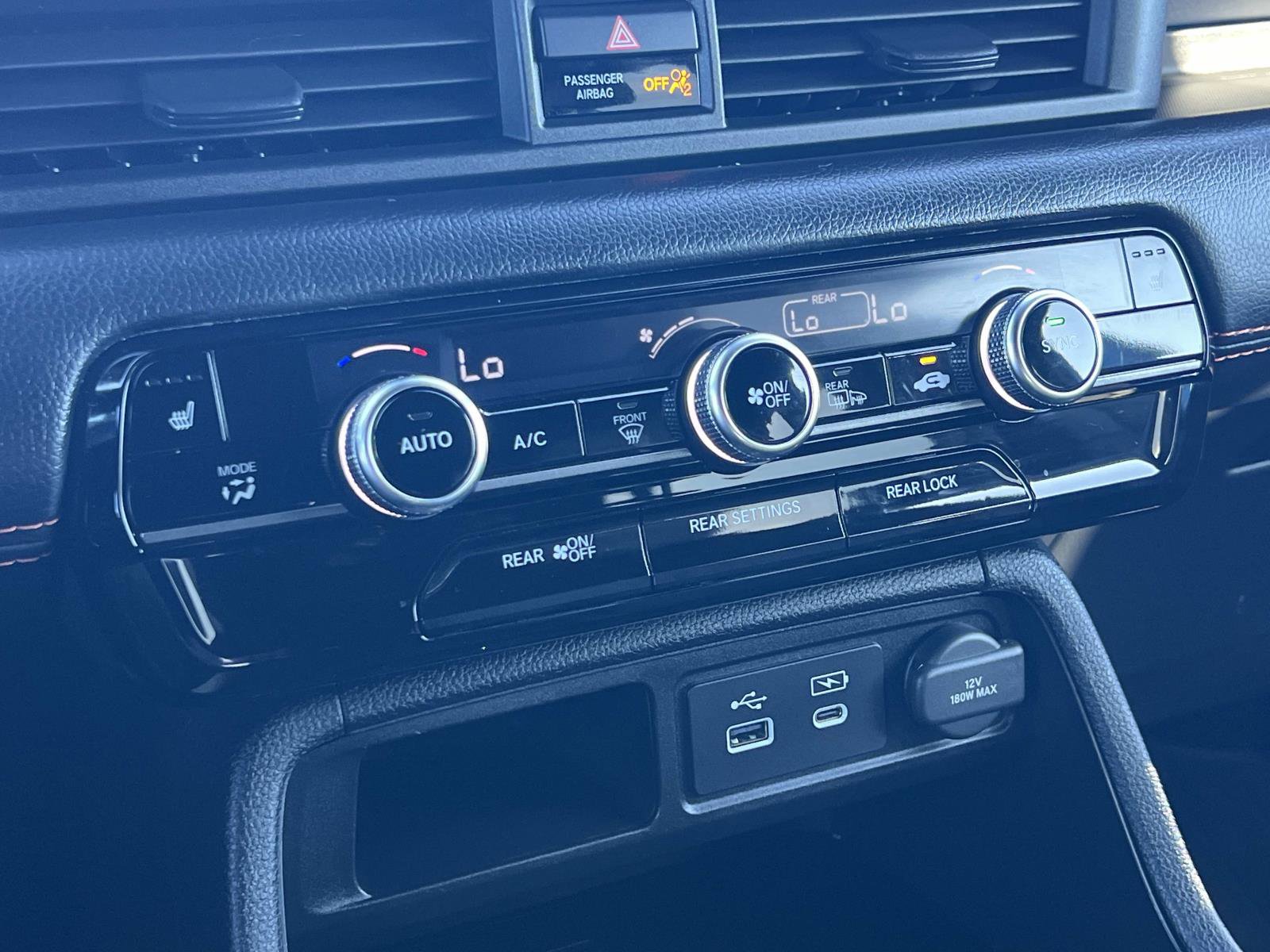 Used 2023 Honda Pilot TrailSport image 16