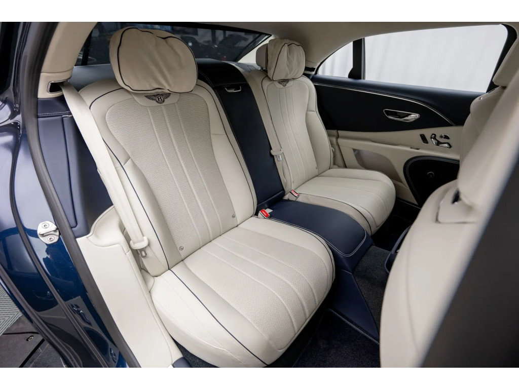 Certified 2023 Bentley Flying Spur V8 AWD/4WD image 20