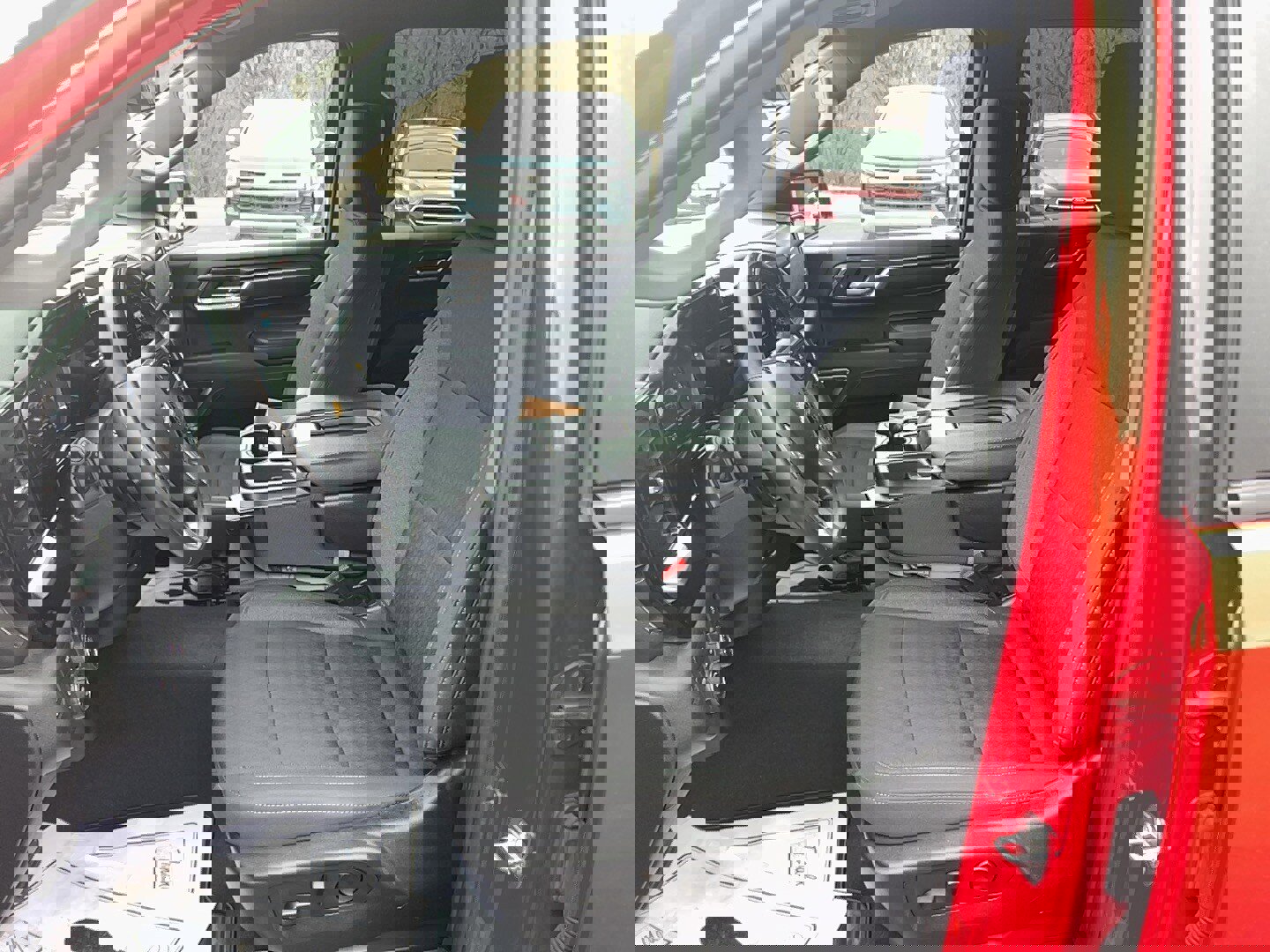 Used 2022 Chevrolet Silverado 1500 LT image 12