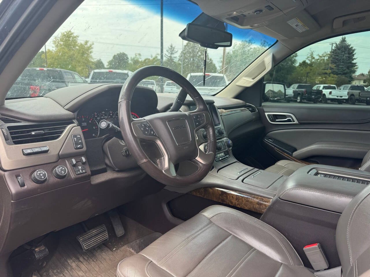 Used 2016 GMC Yukon XL Denali AWD/4WD image 11