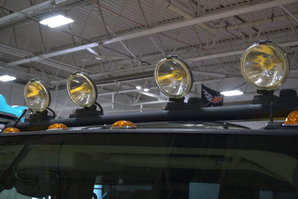 Used 2003 HUMMER H2 w/ Preferred Equipment Group AWD/4WD image 13