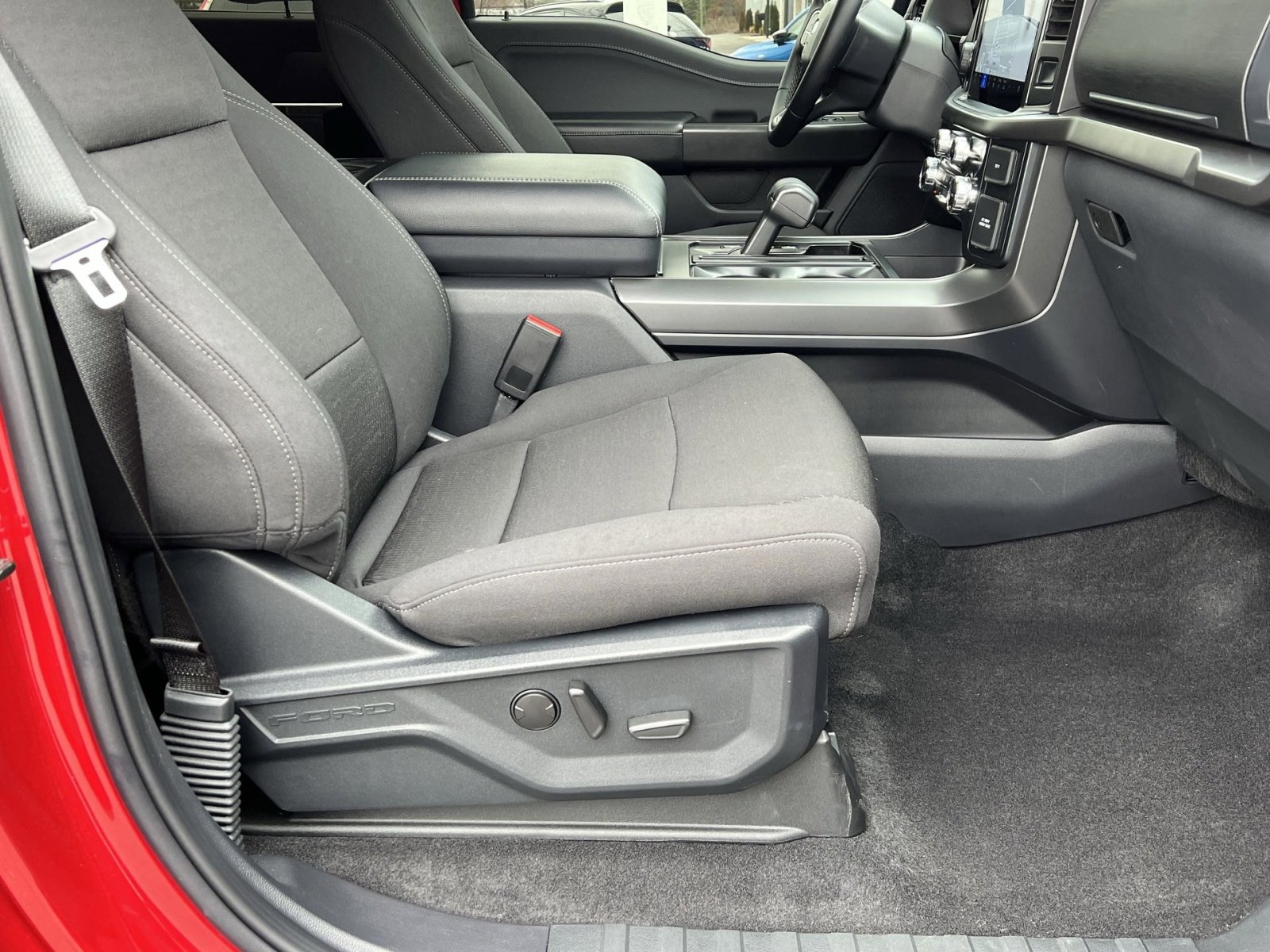 Used 2024 Ford F150 XLT w/ Equipment Group 302A MID image 26