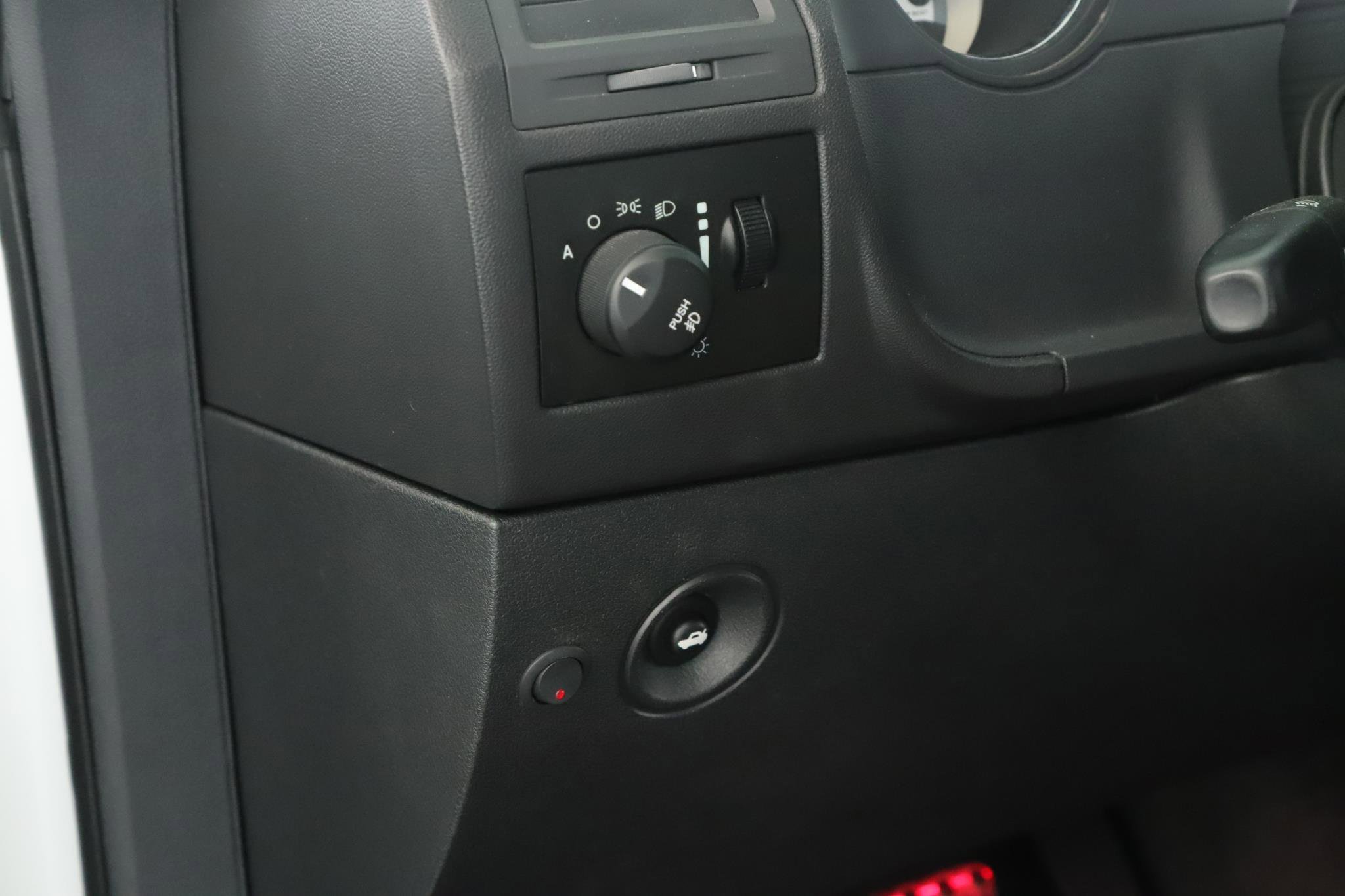 Used 2010 Dodge Challenger R/T image 6