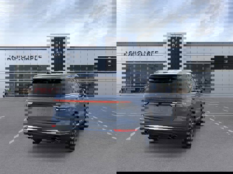 New 2026 Lincoln Aviator AWD image 8