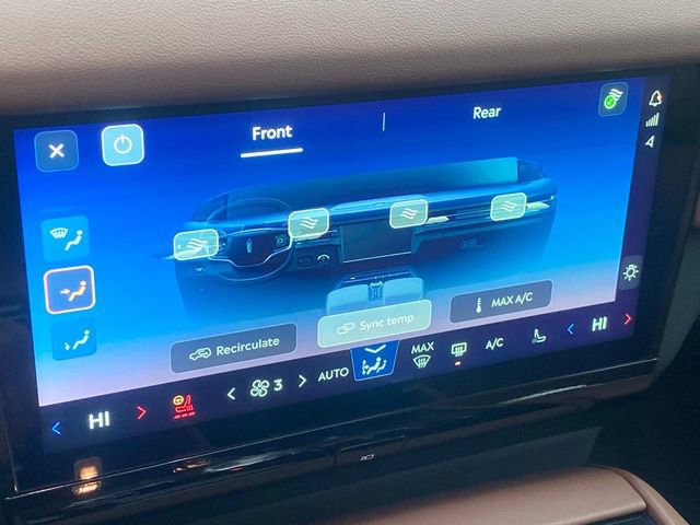 New 2026 Lincoln Navigator L Reserve AWD/4WD image 23