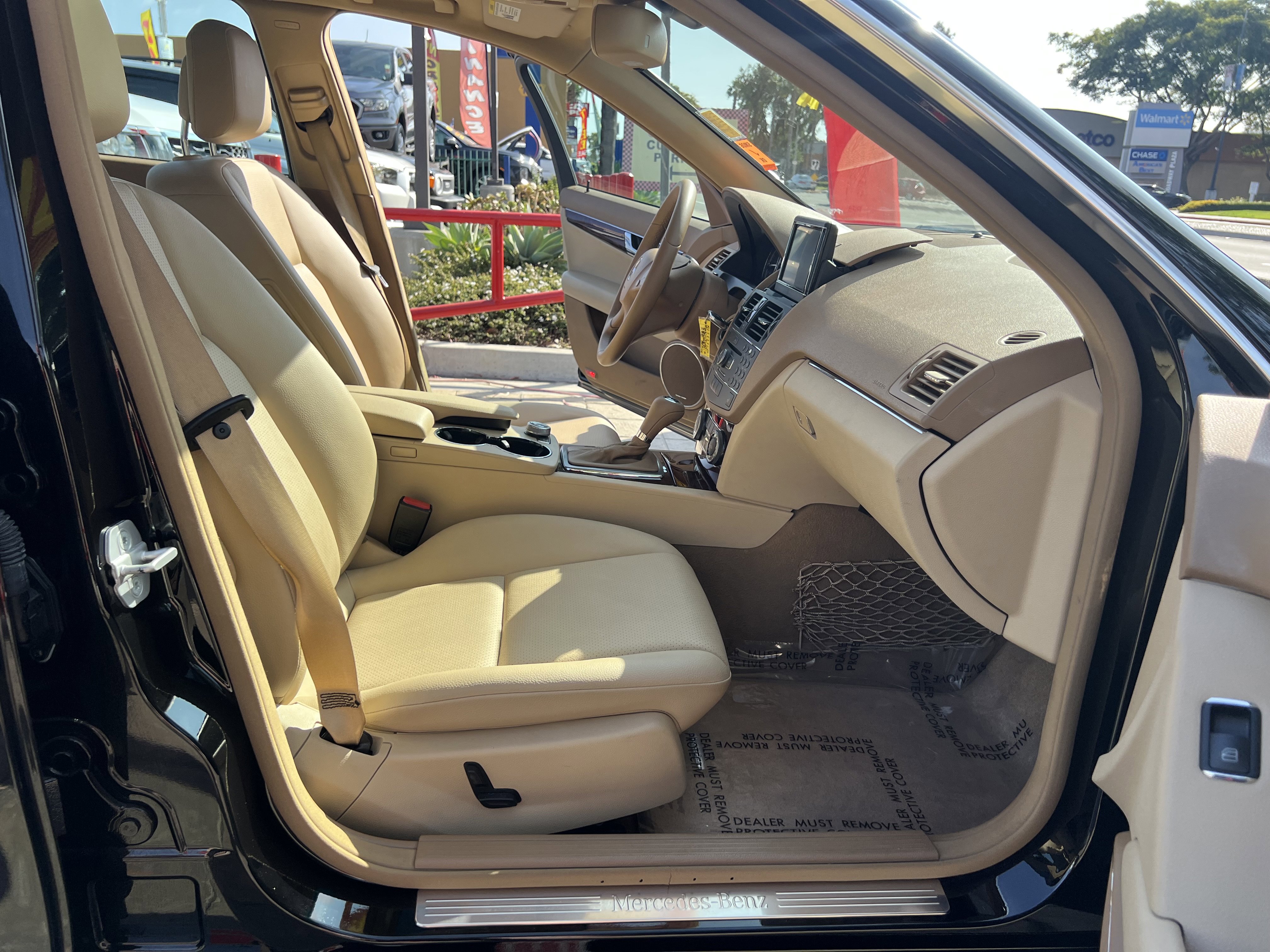 Used 2008 Mercedes-Benz C 300 Sedan w/ Multimedia Pkg image 37