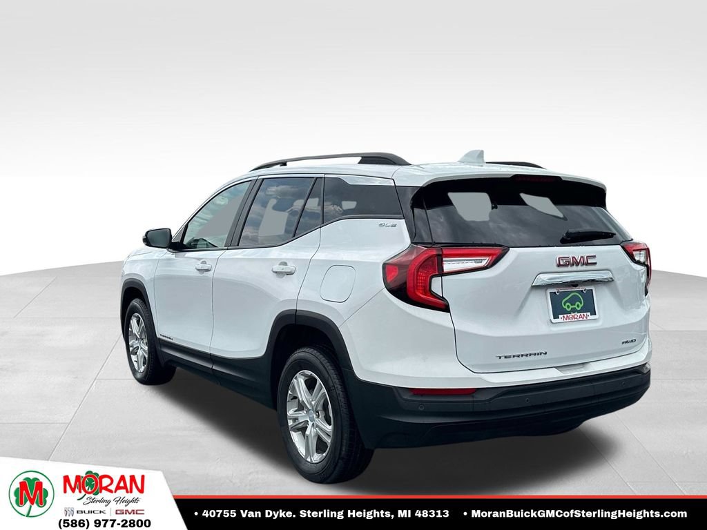 Certified 2023 GMC Terrain SLE w/ Driver Convenience Package AWD/4WD image 3