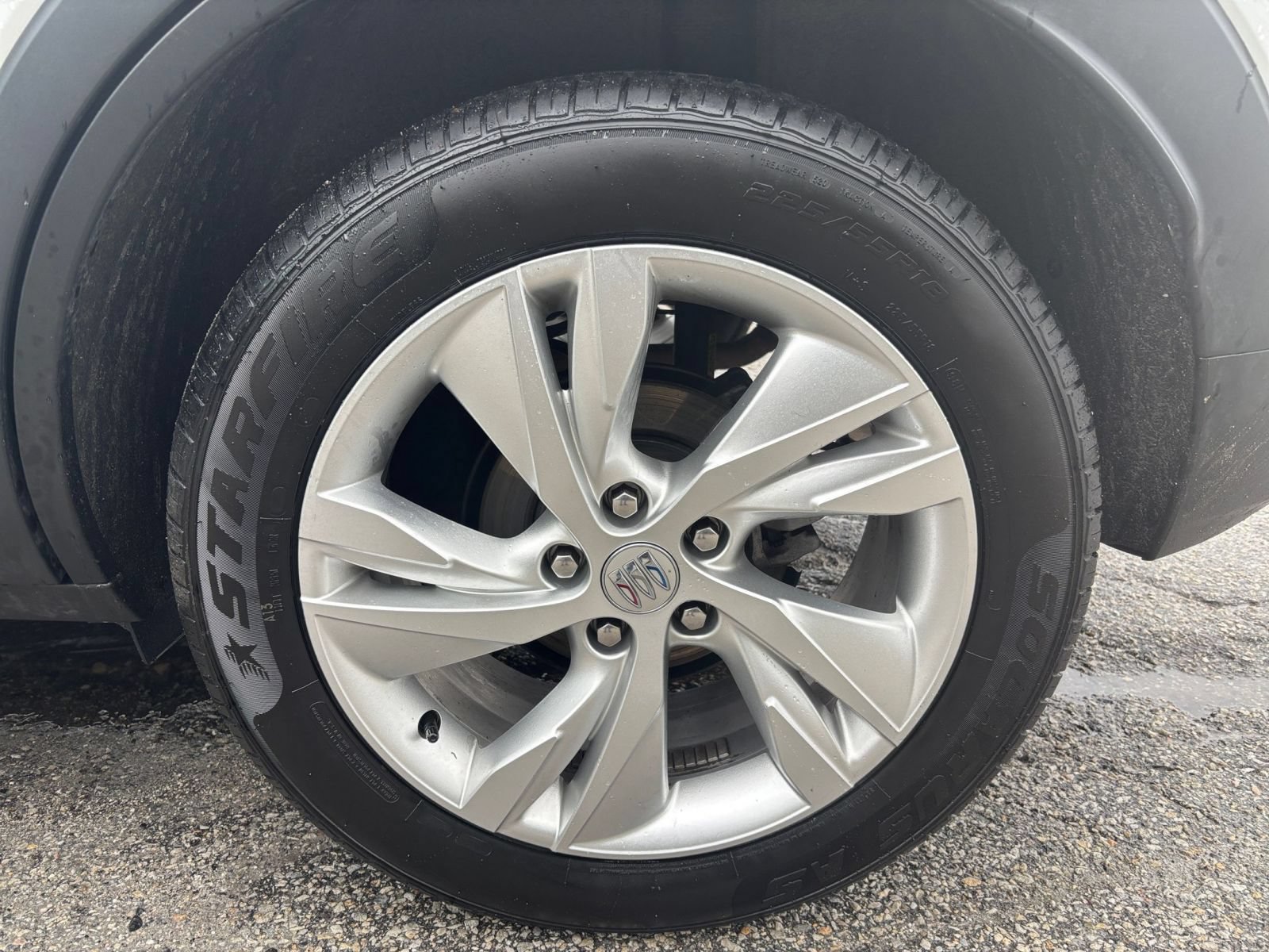 Used 2025 Buick Encore GX Preferred FWD image 24