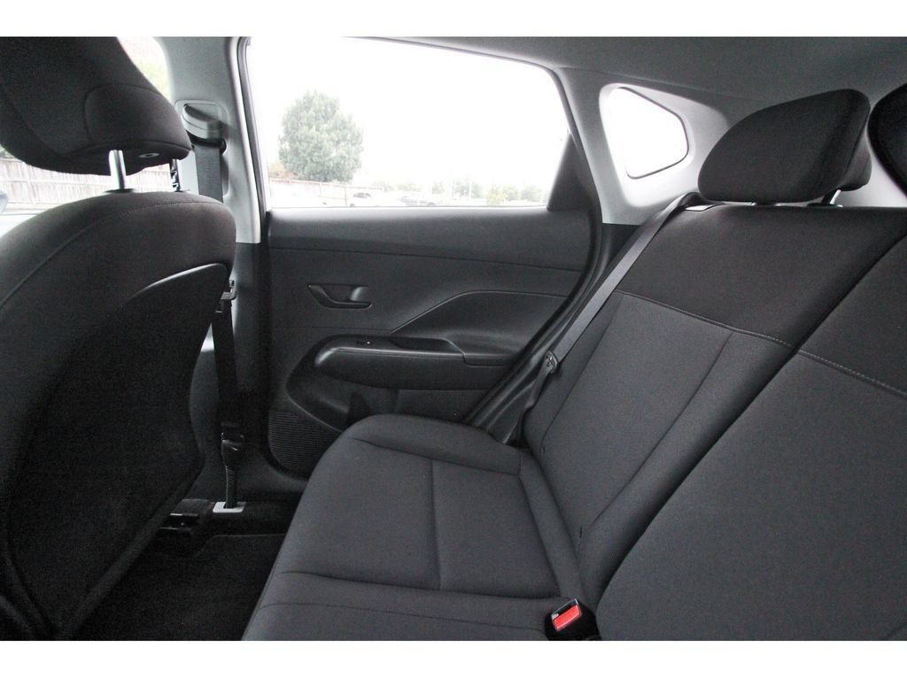 Used 2026 Hyundai Kona SE FWD image 12