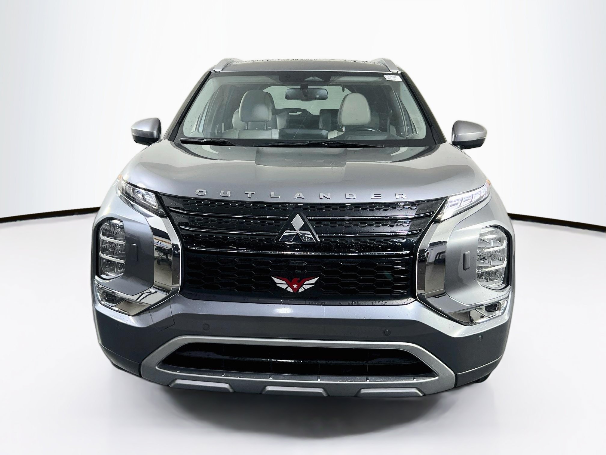Used 2023 Mitsubishi Outlander SEL AWD/4WD image 2