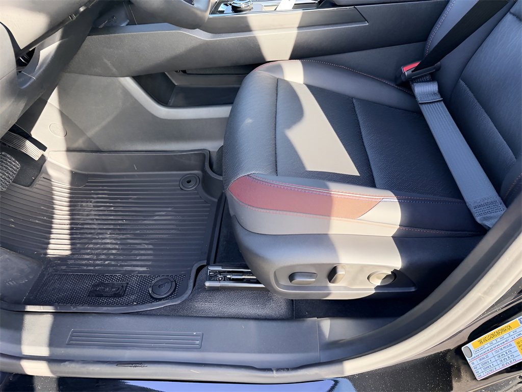 New 2026 Chevrolet Equinox RS w/ LPO, Floor Liner Package image 13