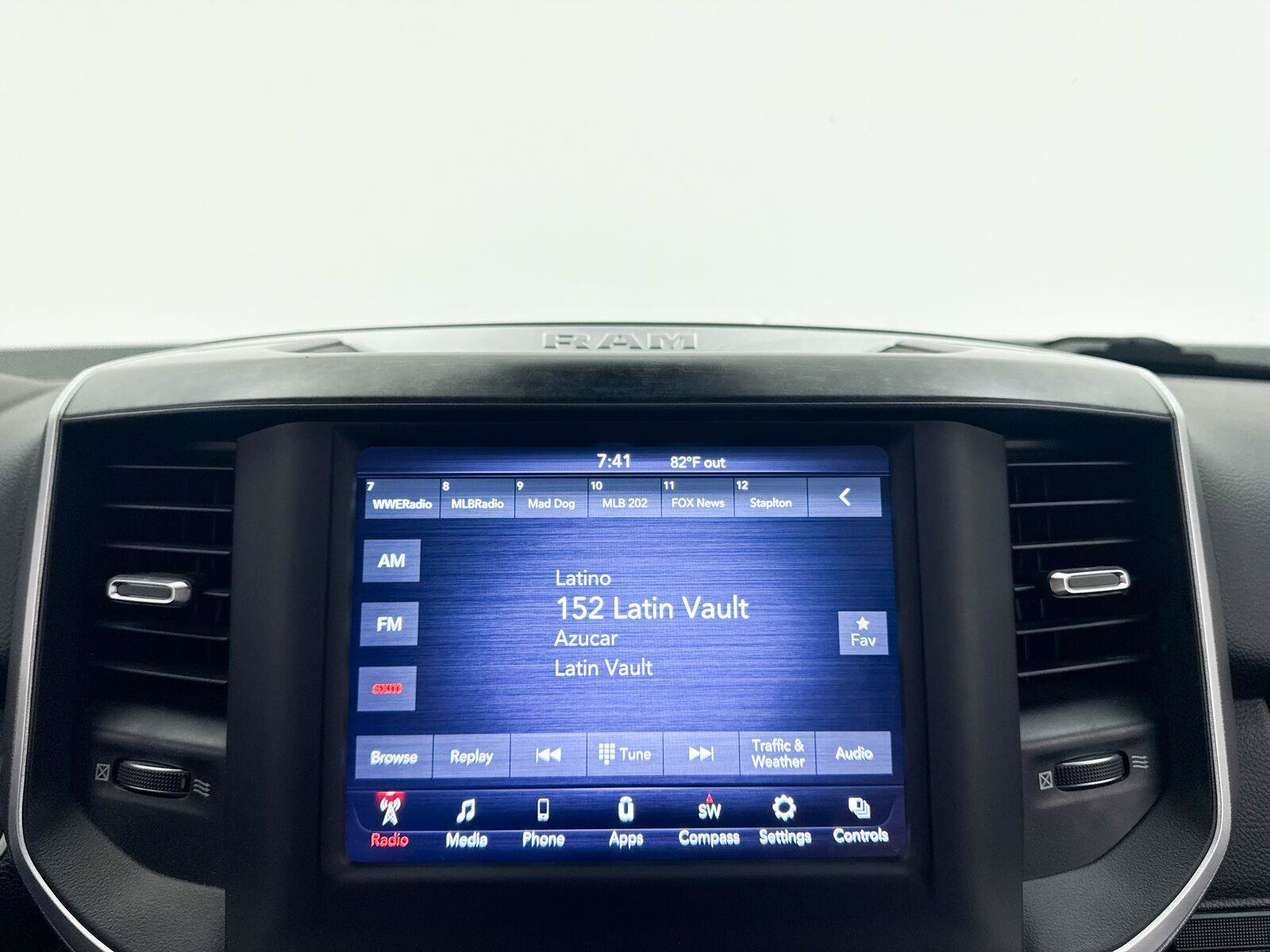 Used 2020 RAM 1500 Big Horn AWD/4WD image 22