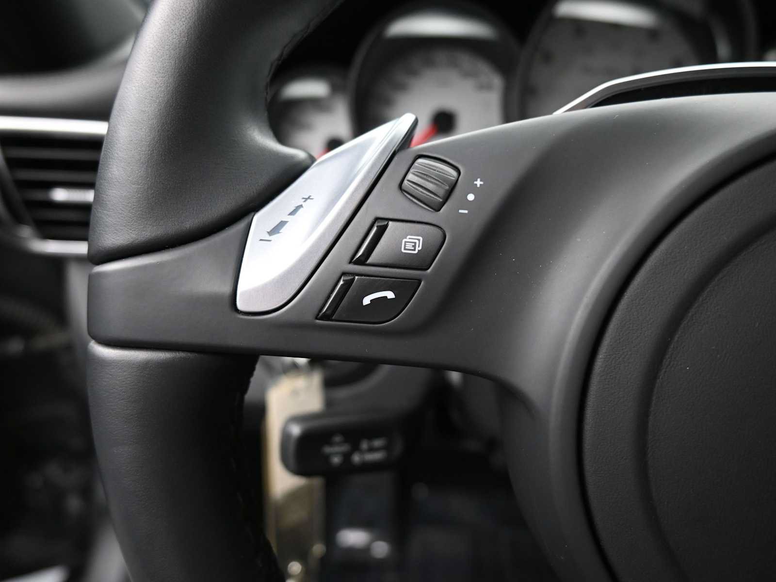 Used 2013 Porsche 911 Turbo S AWD/4WD image 14