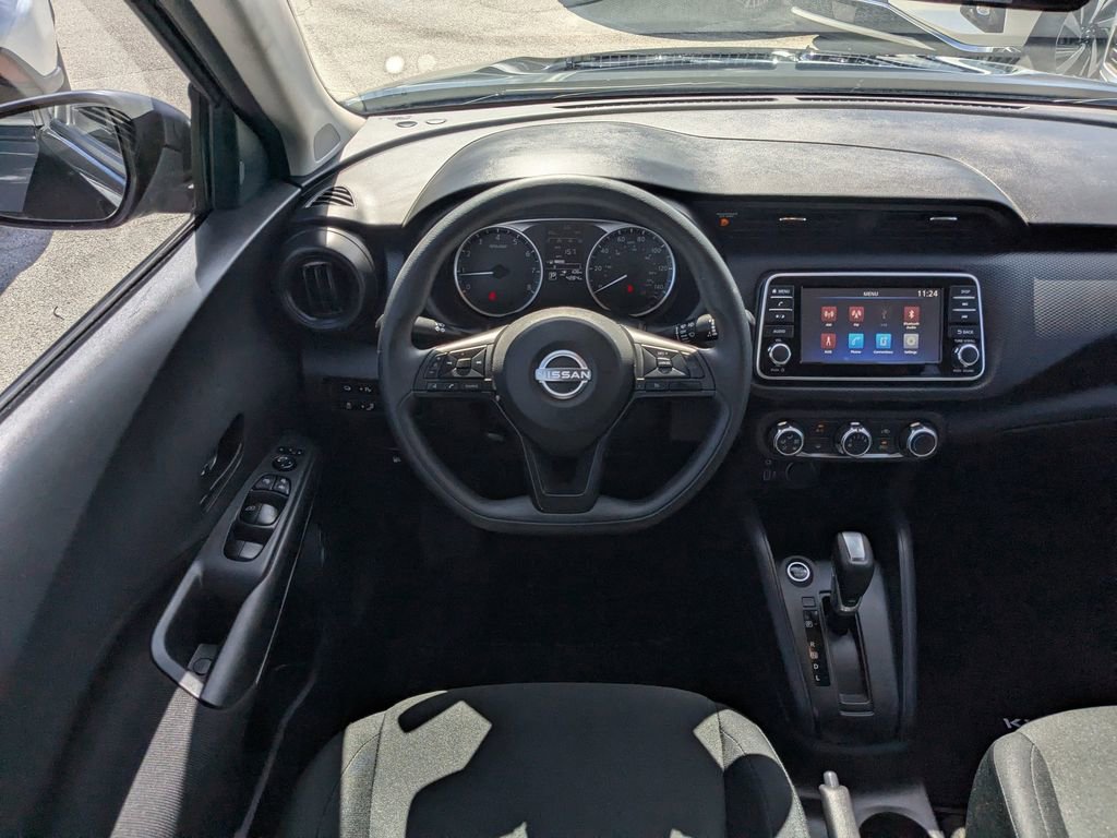 Used 2025 Nissan Kicks Play S image 13
