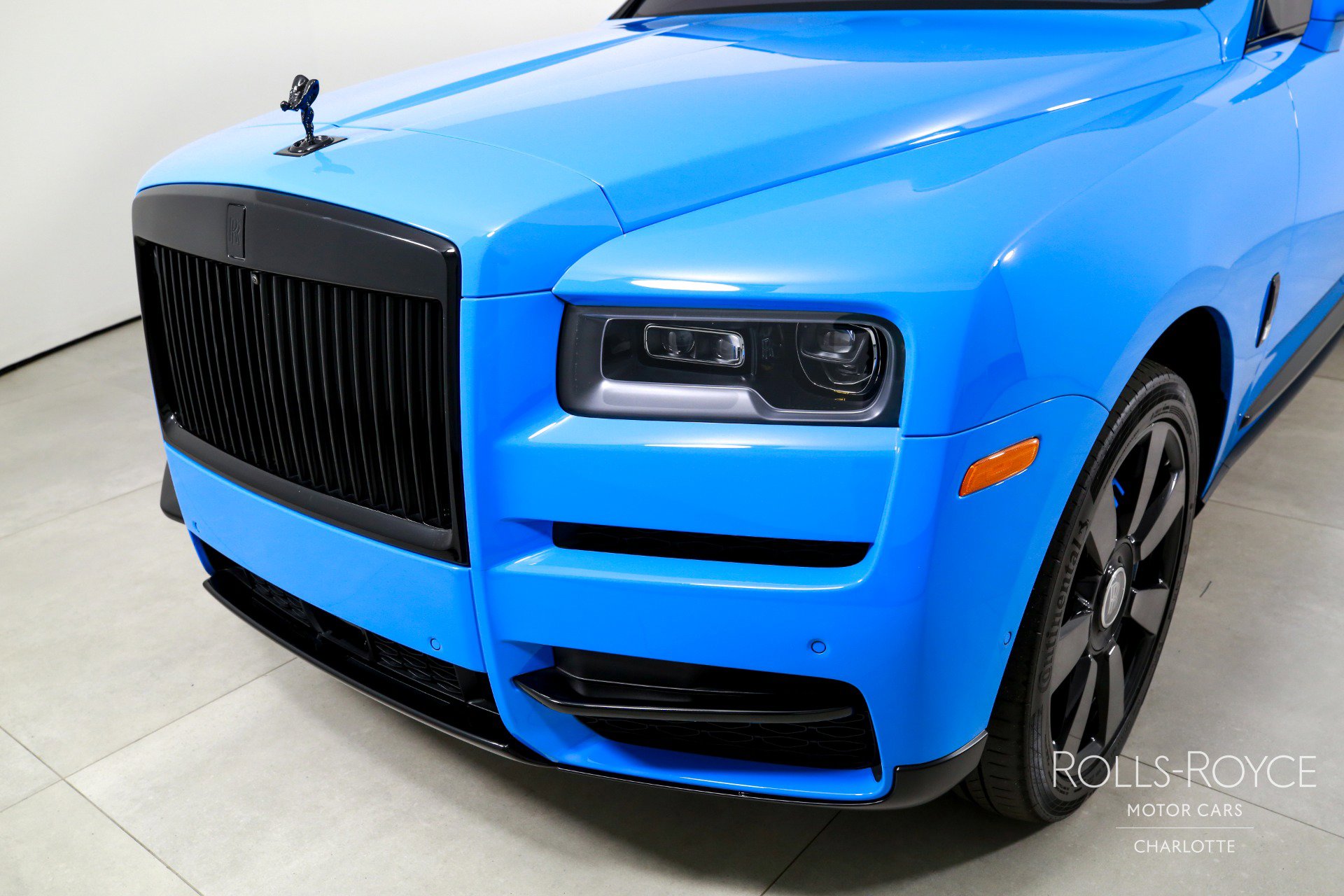 Used 2023 Rolls-Royce Cullinan image 41