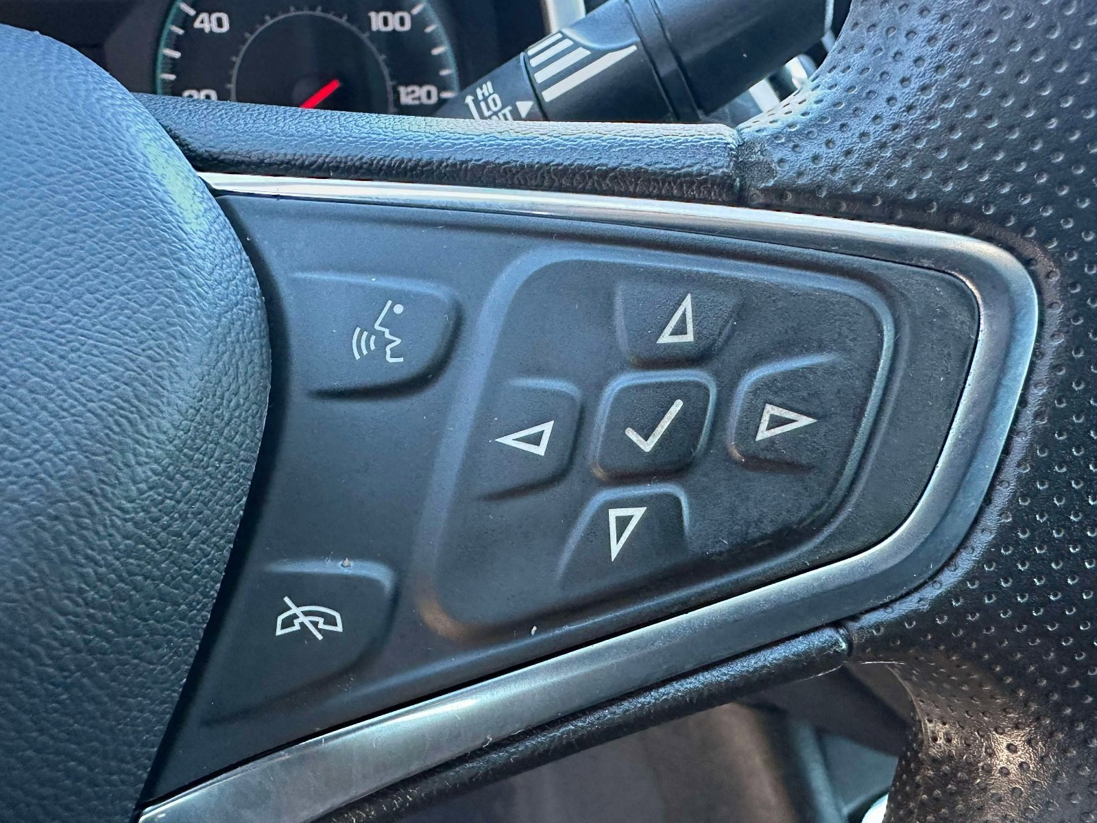 Used 2023 Chevrolet Malibu LT w/ Driver Confidence Package image 18