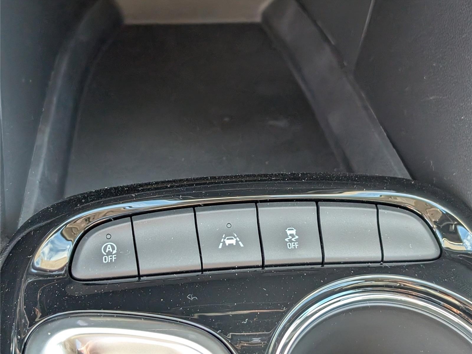 New 2026 Buick Encore GX Avenir w/ Avenir Convenience Package FWD image 26