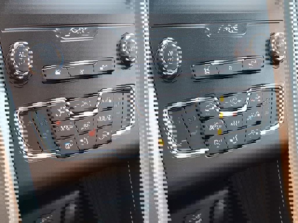 Certified 2019 Ford Fusion SEL image 22