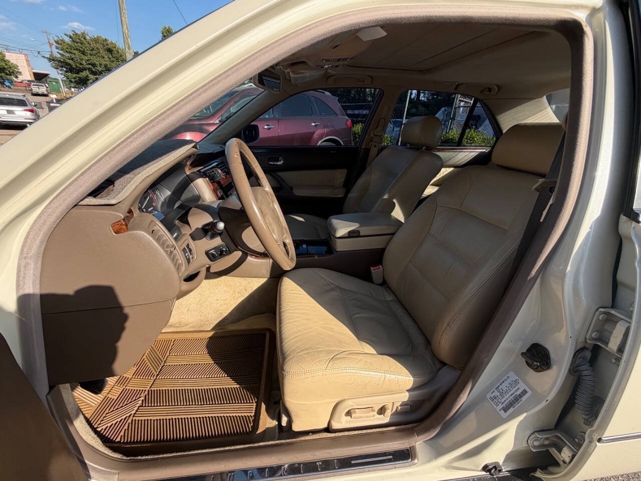 Used 1998 INFINITI Q45 Touring RWD image 9