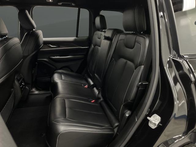 Certified 2024 Jeep Grand Cherokee Limited image 29