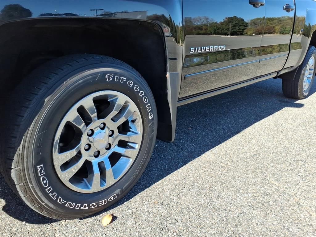 Used 2018 Chevrolet Silverado 1500 LT w/ All Star Edition image 10