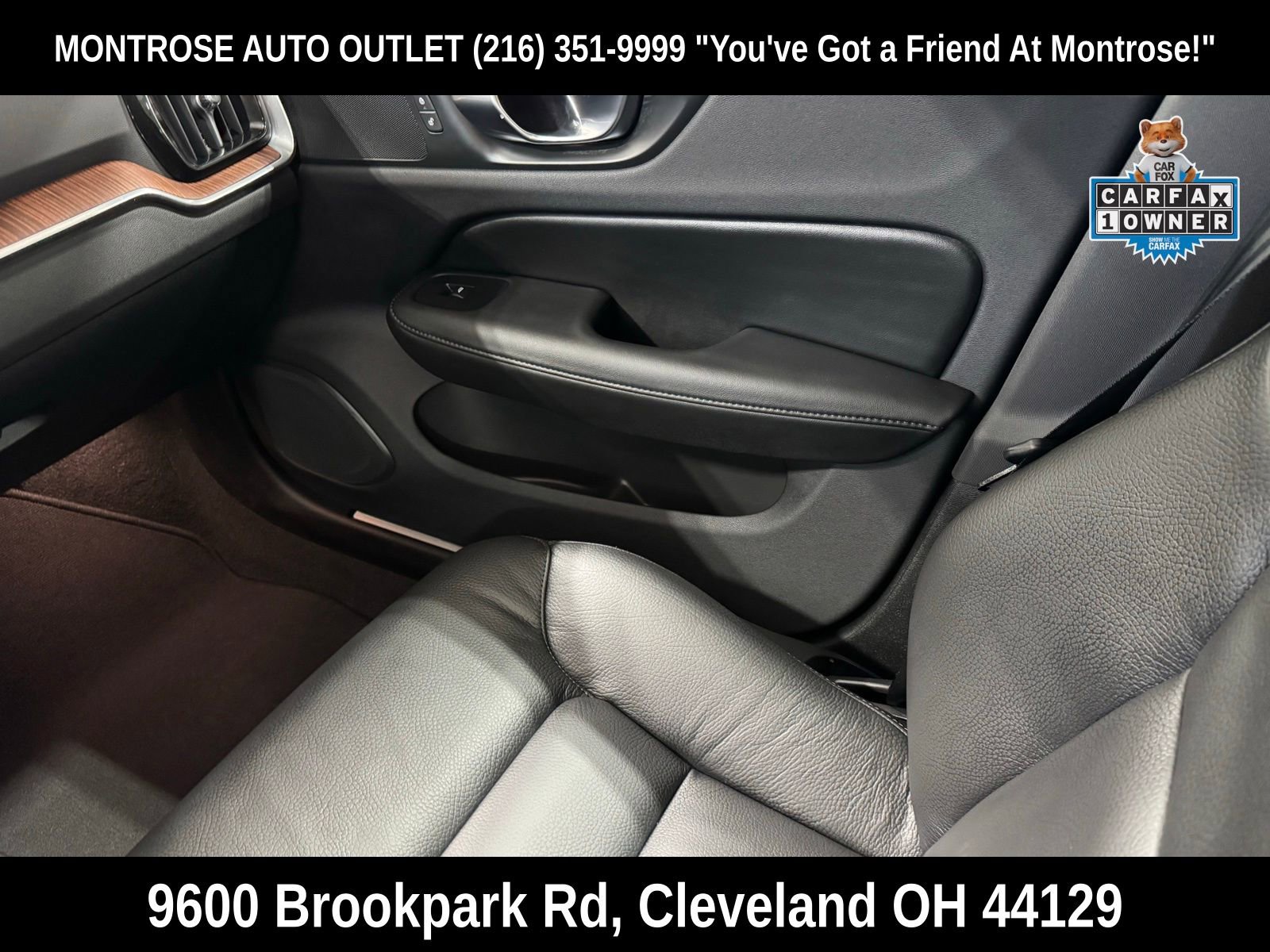 Used 2025 Volvo V60 B5 Cross Country Plus image 39